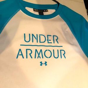 Under armour t shirt